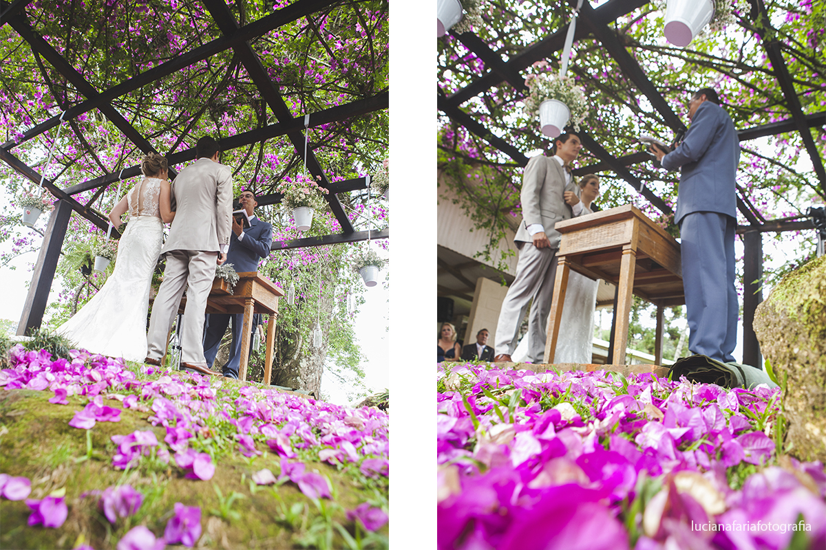 noiva, casal de noivos, casamento de dia, vou casar, gravata borboleta, pastor, cerimônia, cerimonial, decoração de casamento, decoração, wedding, casamento, altar, celebração, lapela, flor, pergolado, flore