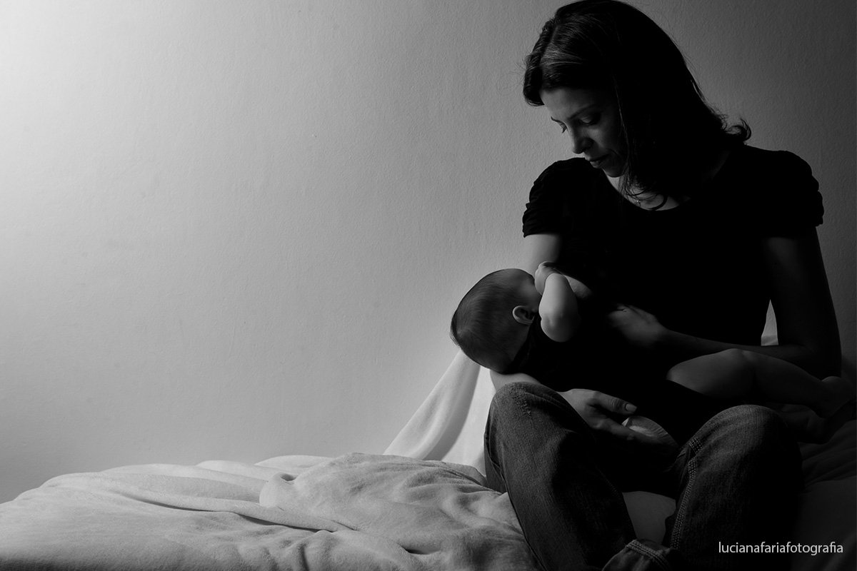 ensaio, gestação, mamãe, papai, pai de primeira viagem, letra, nome, feltro, estúdio, foto estúdio, ensaio família, casal, amamentação