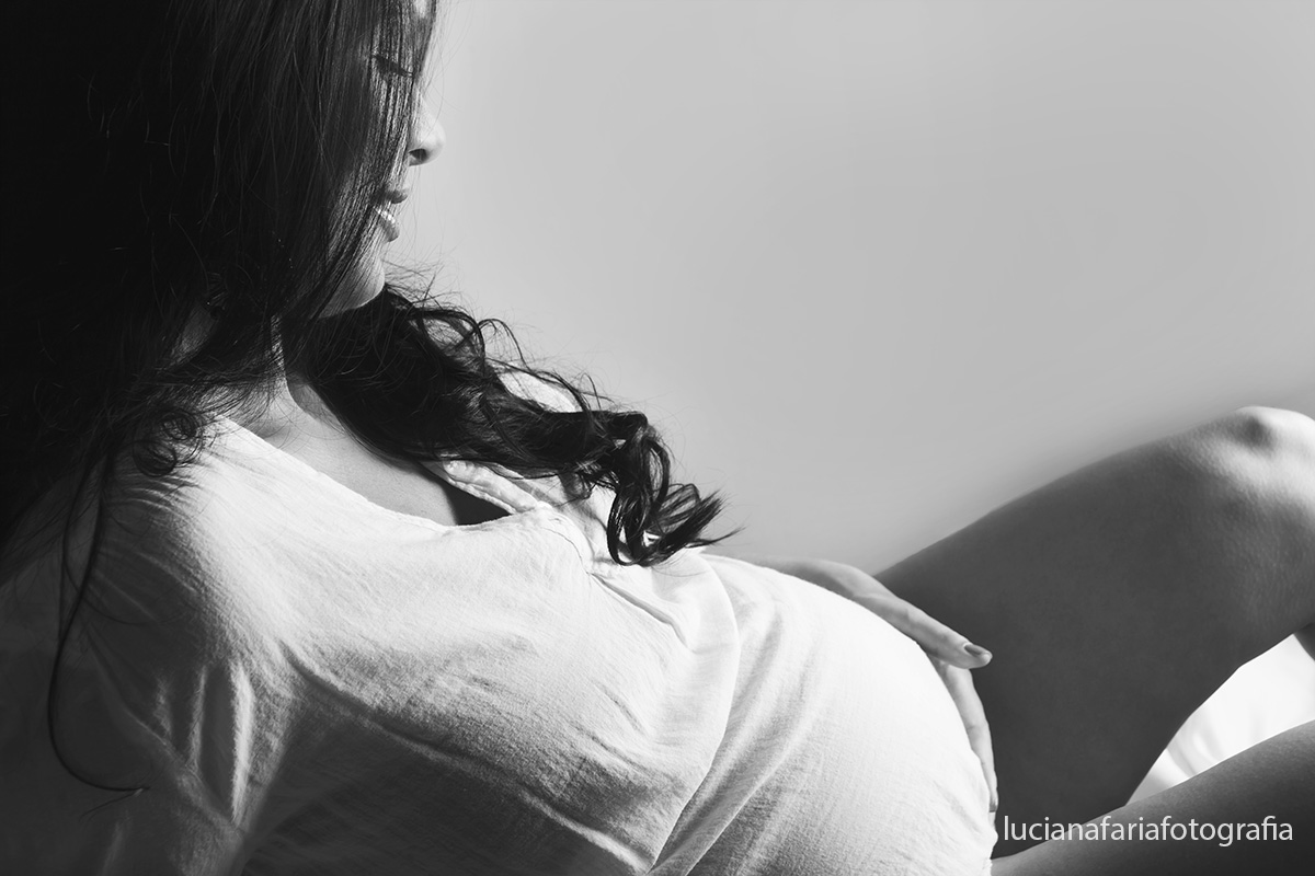 fotografia, família, estúdio, mamãe, papai, fotografia de familia, ensaio de família, ensaio em estúdio, esperar, esperando, gestante, gestação, grávida, gravides