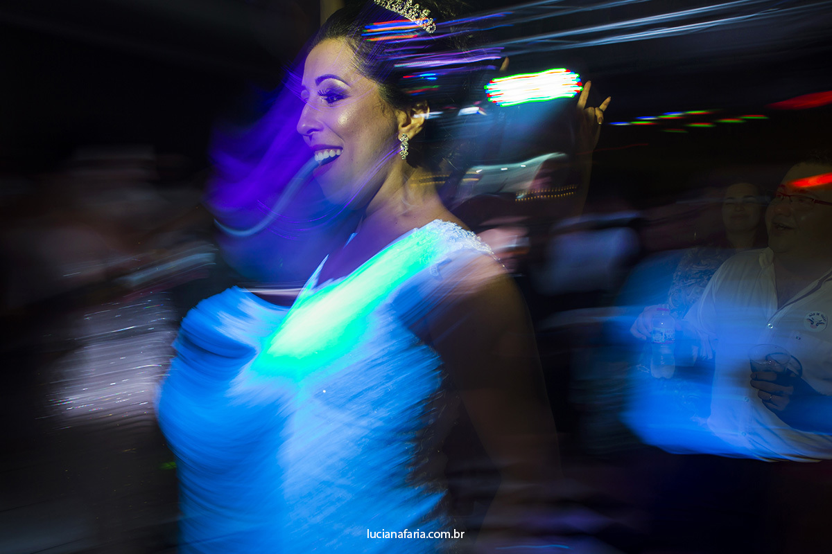 noiva na pista fotografo de casamento luciana faria 