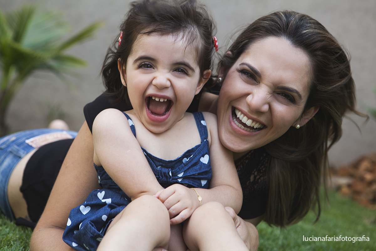 fotografia, família, sessão, criança, infantil, ensaio infantil, externo, fotos externas, amor, natureza, luz natural, luciana faria,lifestyle