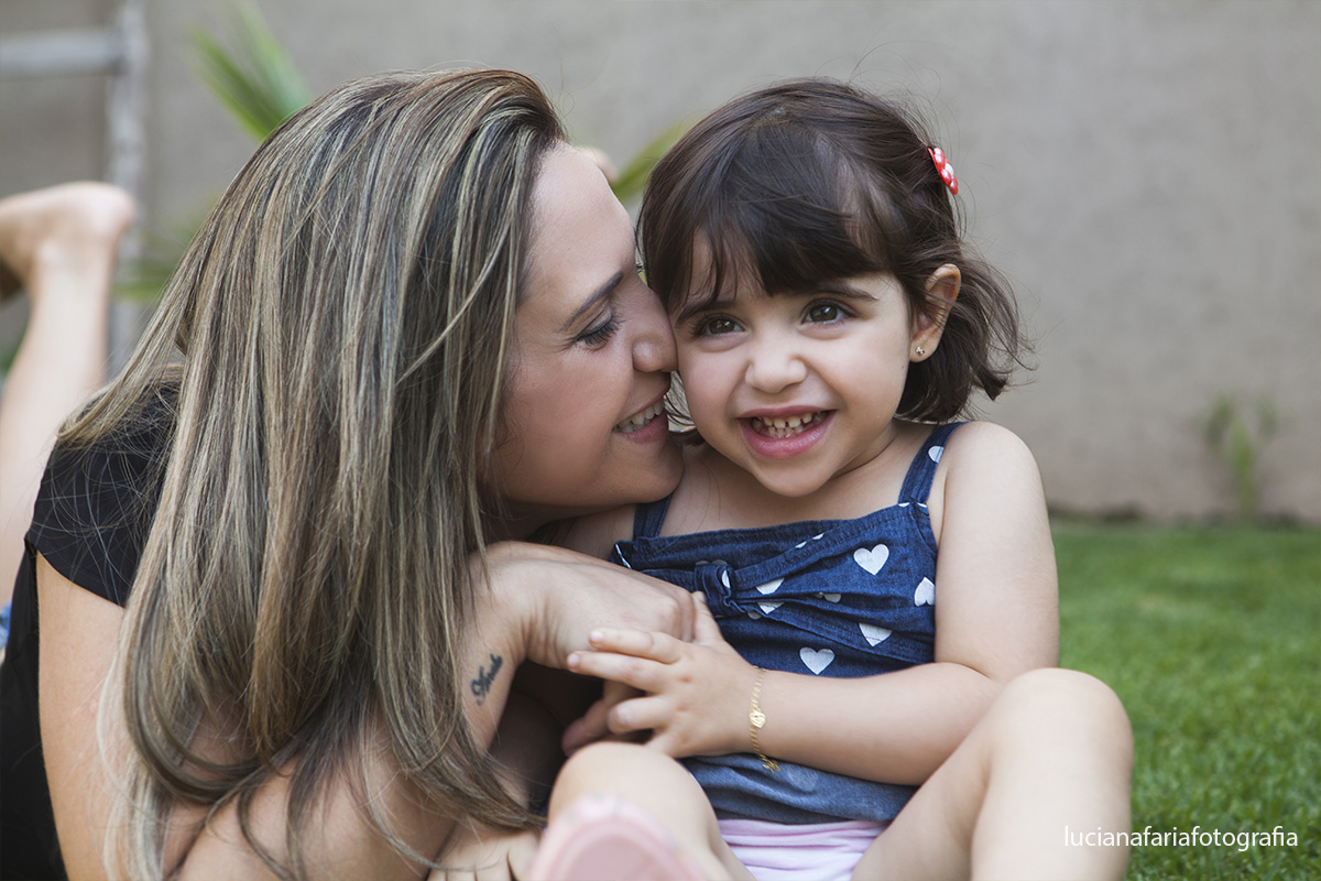 fotografia, família, sessão, criança, infantil, ensaio infantil, externo, fotos externas, amor, natureza, luz natural, luciana faria,lifestyle
