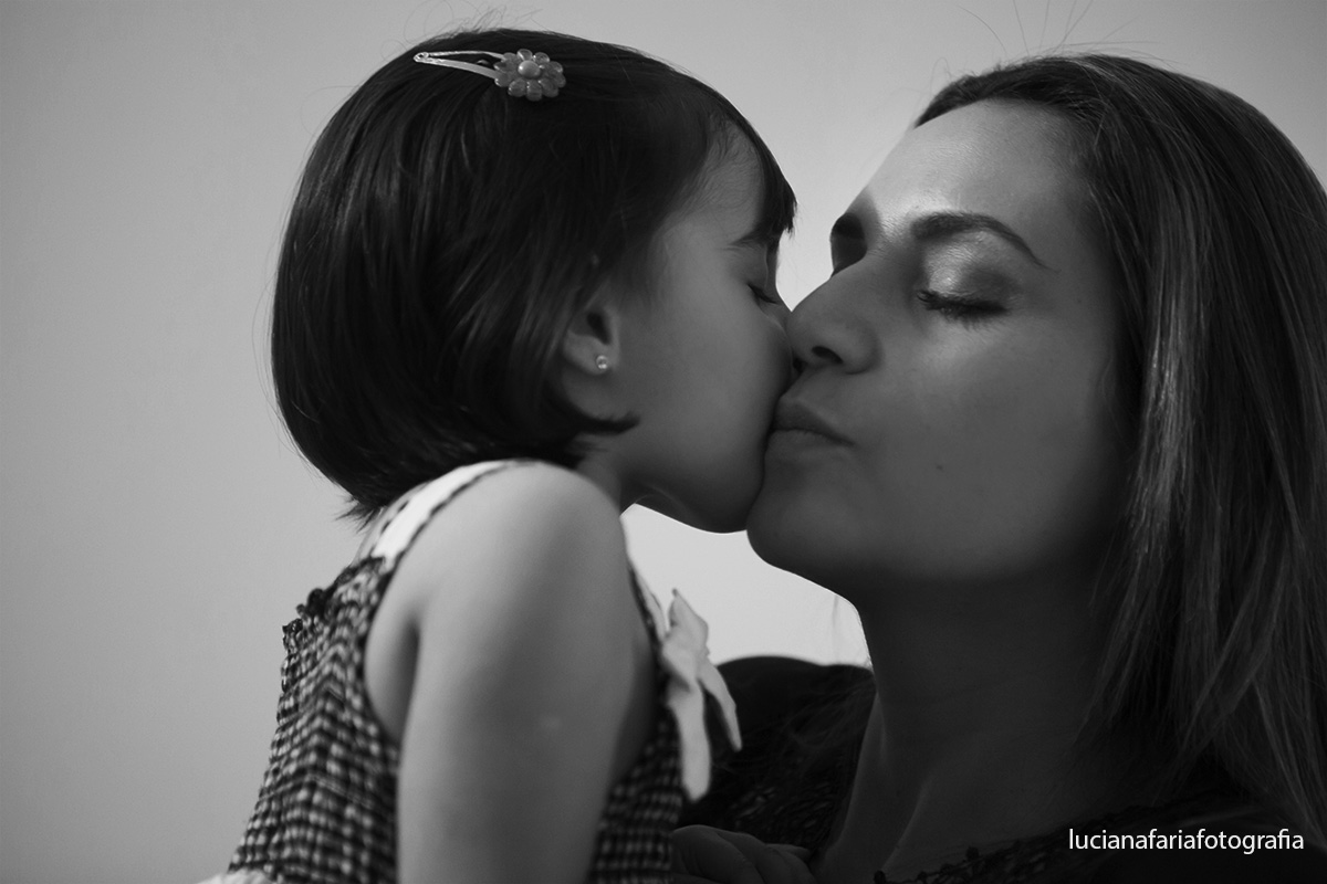 fotografia, família, sessão, criança, infantil, ensaio infantil, externo, fotos externas, amor, natureza, luz natural, luciana faria,lifestyle