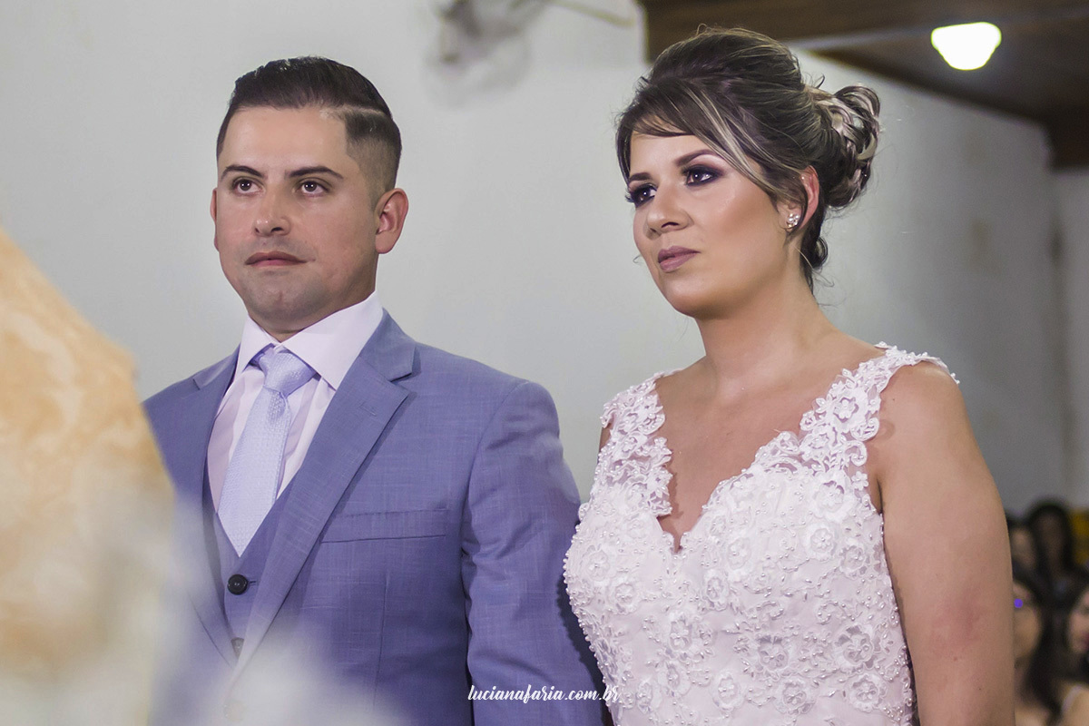fotos de casamento na capela santo antônio e poços de caldas noivos em fotografia de luciana faria em casamento de dia
