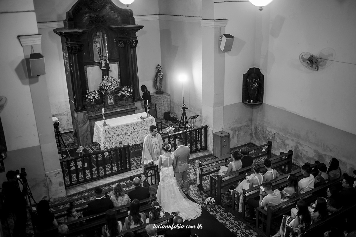 imagens da capela santo antônio em casamento de dia casamento com chuva fotografia de casamento