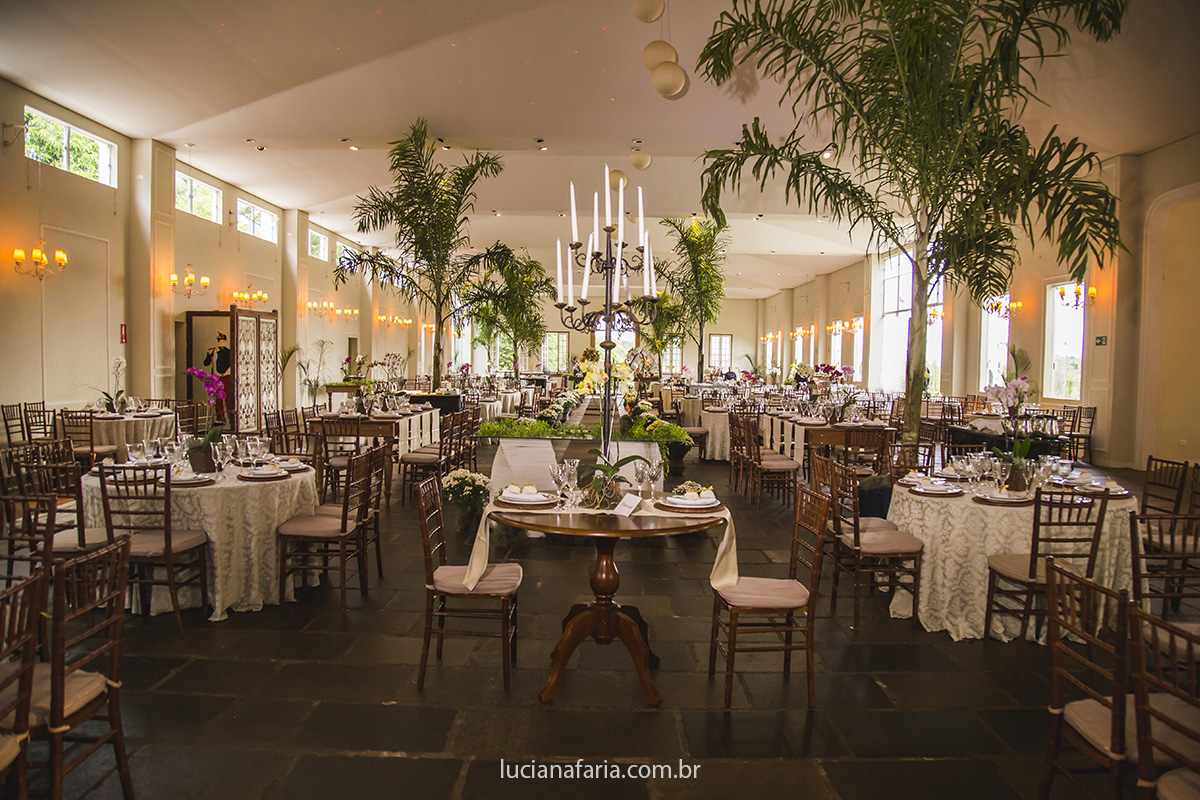 salão imperial  fazenda capituva em são joão sp decoração perfeita da floricultura papai do céu em sj com assessoria especializada em casamento registrada pela fotógrafa luciana faria