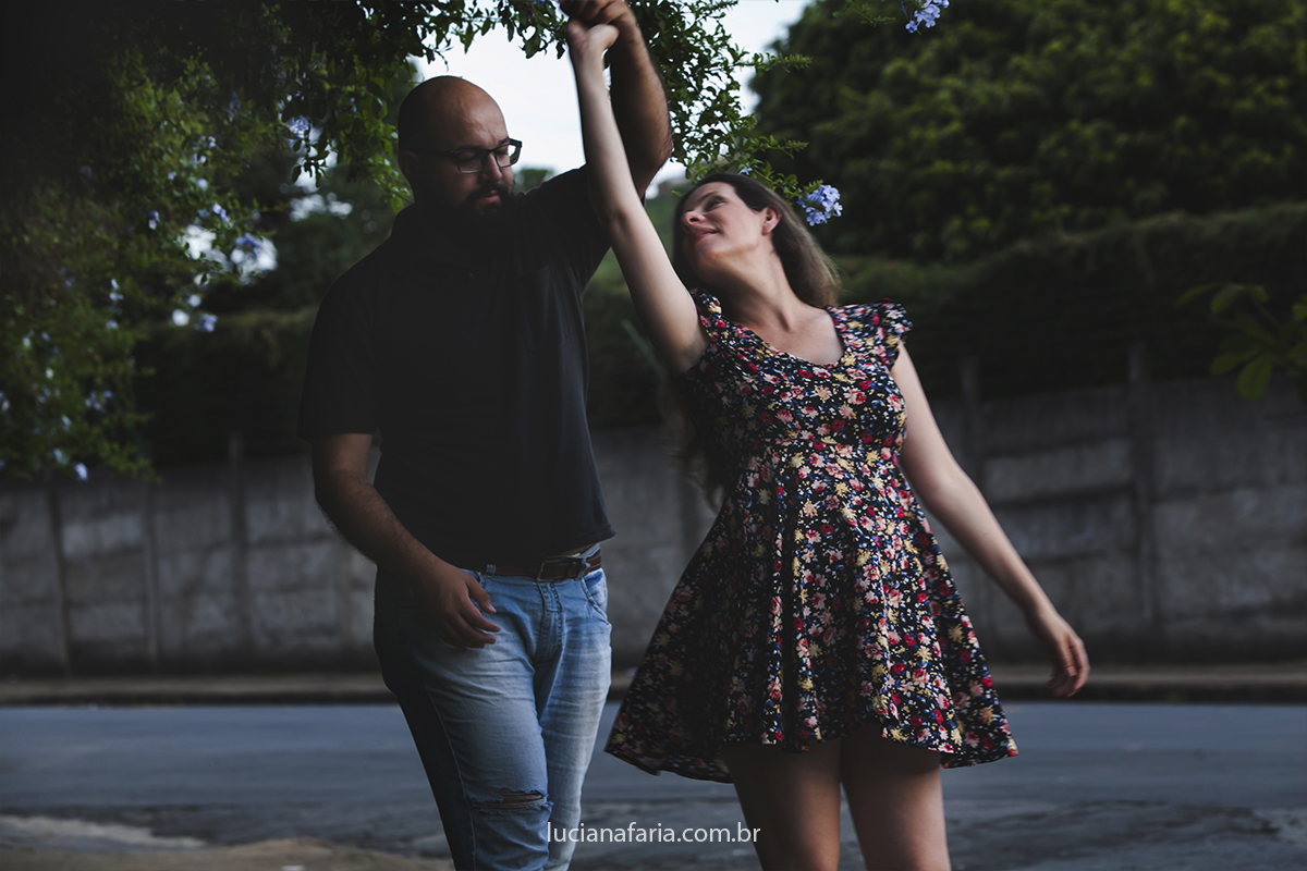 esperar dançando o seu bebê a mamãe retratou com a fotografa luciana faria fotos da barriga