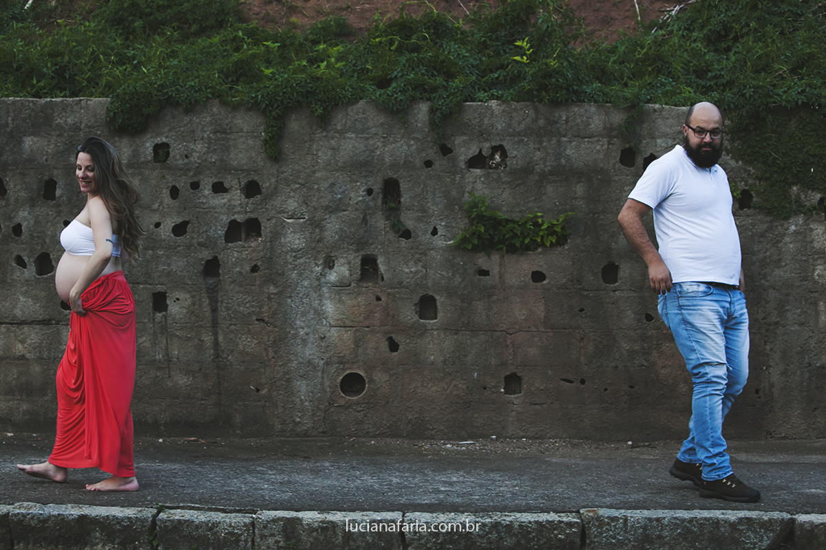 esperando sua primeira filha registro da fotografa em poços de caldas luciana faria ensaio da barriga