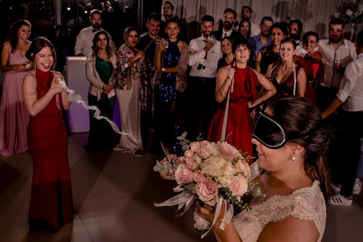 noiva e o buquê casamento