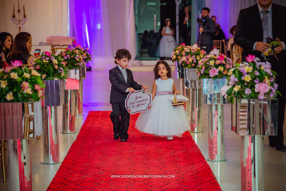 Fotografia de Casamento no Angelus Buffet em Manaus amazonas entrada dos pargens