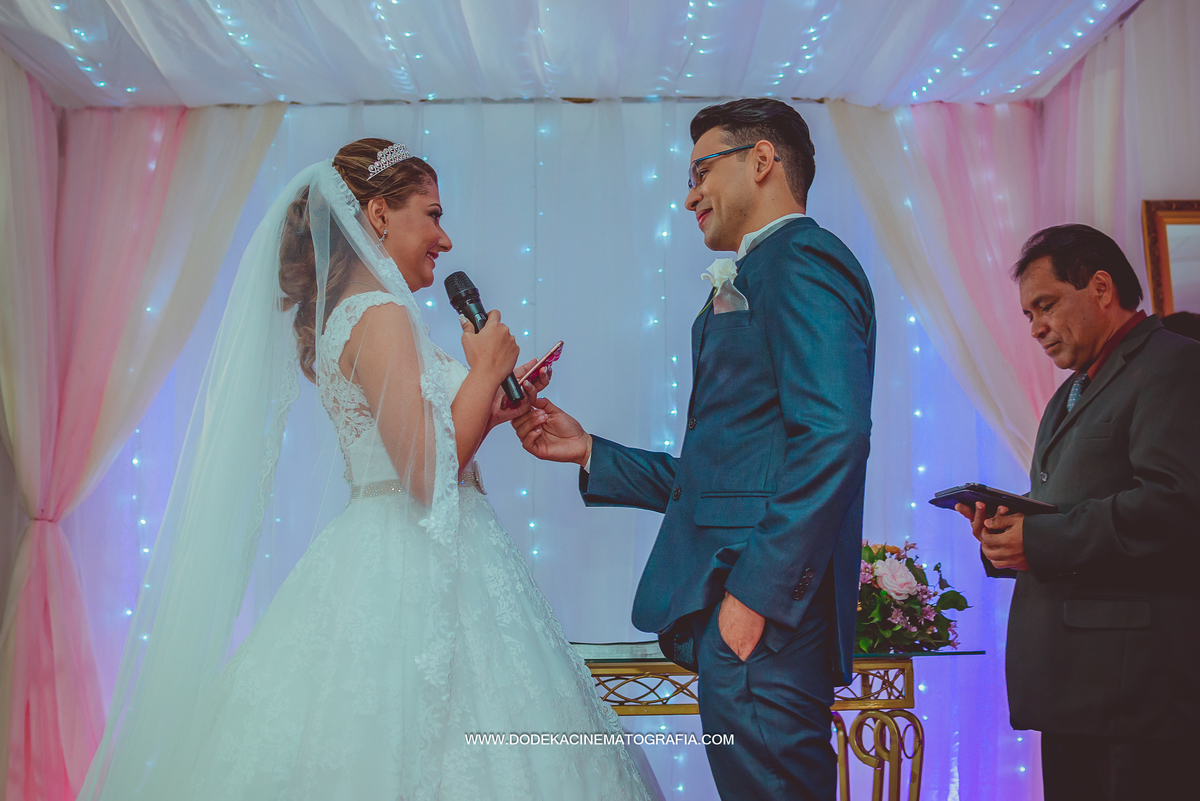 Fotografia de Casamento no Angelus Buffet a hora do sim