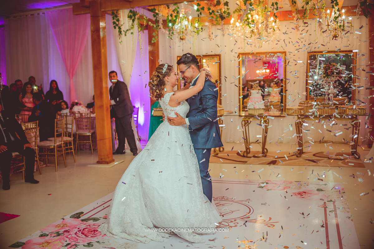 Fotografia de Casamento em manaus no Angelus Buffet a dança dos noivos
