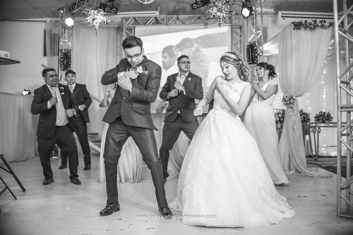 Fotografia de Casamento em manaus no Angelus Buffet dança dos recém casados
