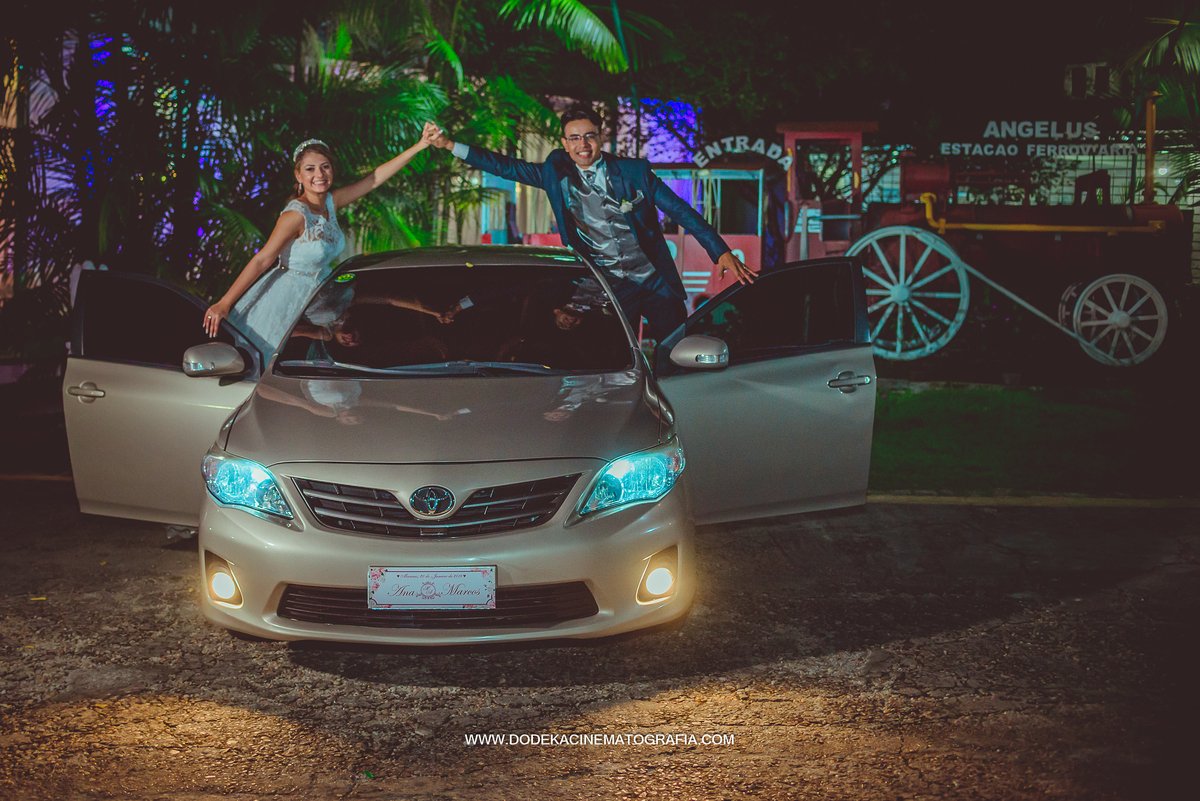 Fotografia de Casamento em manaus no Angelus Buffet saida da festa