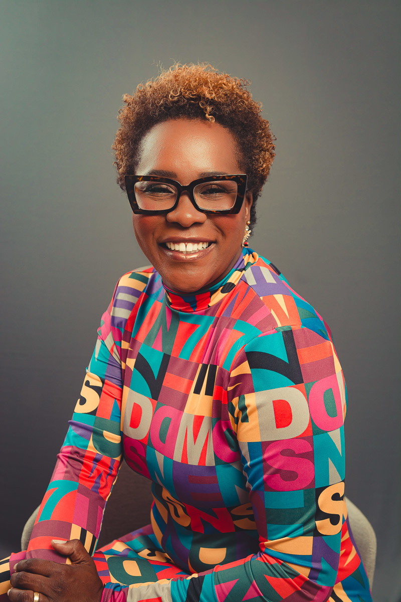 retratos corporativos-retrato corporativo feminino-retrato corporativo-maquiadora-Marcelo Cortez Fotografia-Estúdio Fotográfico-maquiadora noivas-maquiadora debutantes-maquiadora-madrinhas