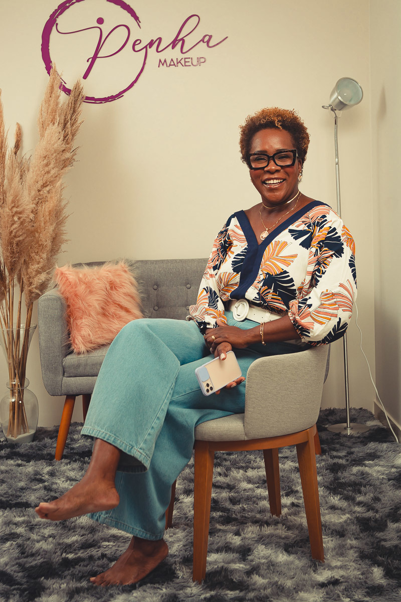 retratos corporativos-retrato corporativo feminino-retrato corporativo-maquiadora-Marcelo Cortez Fotografia-Estúdio Fotográfico-maquiadora noivas-maquiadora debutantes-maquiadora-madrinhas