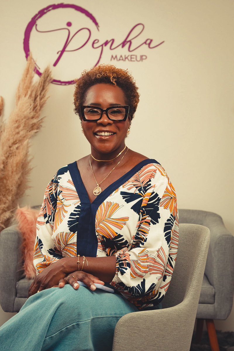 retratos corporativos-retrato corporativo feminino-retrato corporativo-maquiadora-Marcelo Cortez Fotografia-Estúdio Fotográfico-maquiadora noivas-maquiadora debutantes-maquiadora-madrinhas