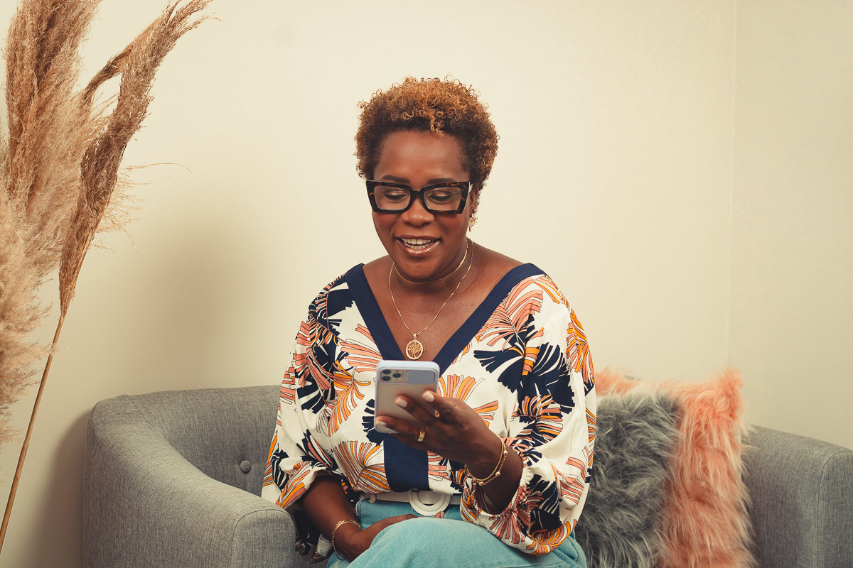 retratos corporativos-retrato corporativo feminino-retrato corporativo-maquiadora-Marcelo Cortez Fotografia-Estúdio Fotográfico-maquiadora noivas-maquiadora debutantes-maquiadora-madrinhas