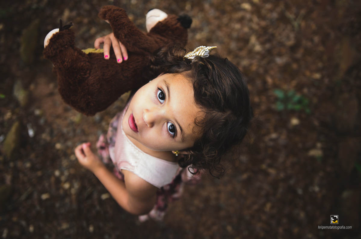 o fotografo Felipe Mota Fotografia com o tema Masha e o Urso