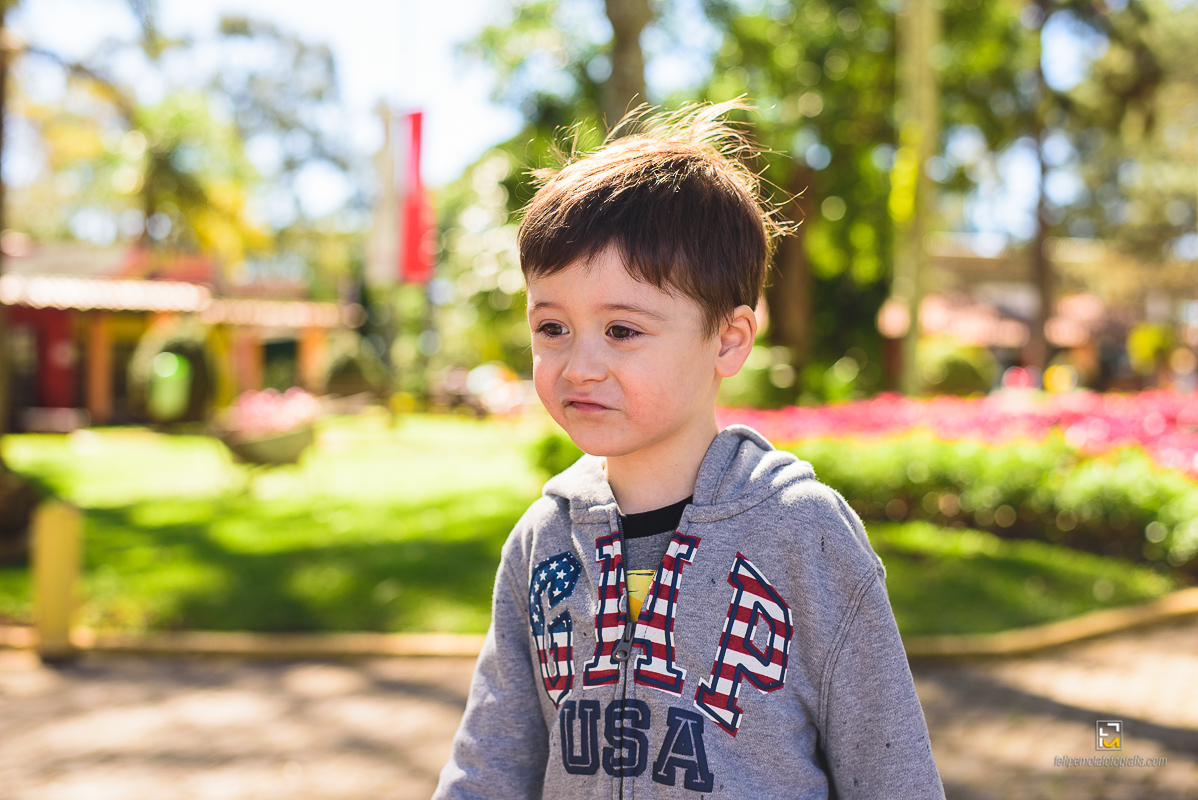 Felipe Mota Fotografo de Pouso Alegre, faz ensaio de família no parque