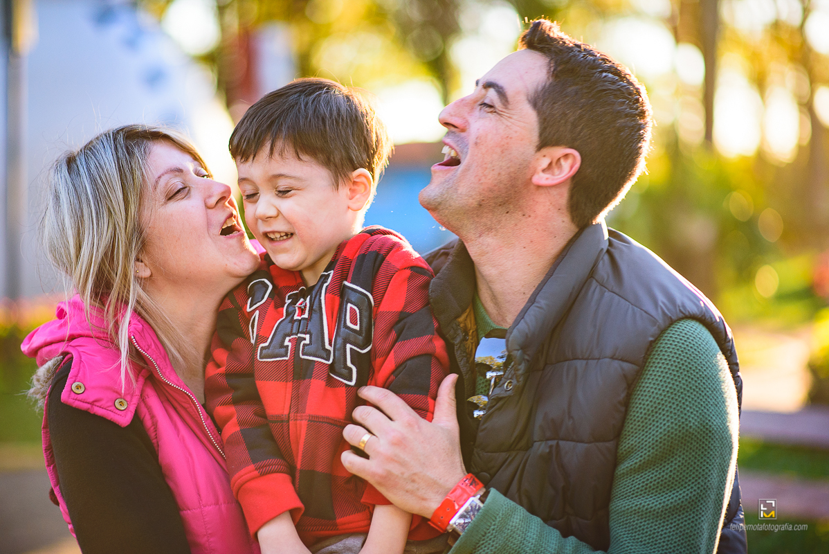 Felipe Mota Fotografo de Pouso Alegre, faz ensaio de família no parque