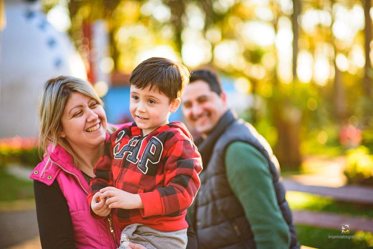 Felipe Mota Fotografo de Pouso Alegre, faz ensaio de família no parque