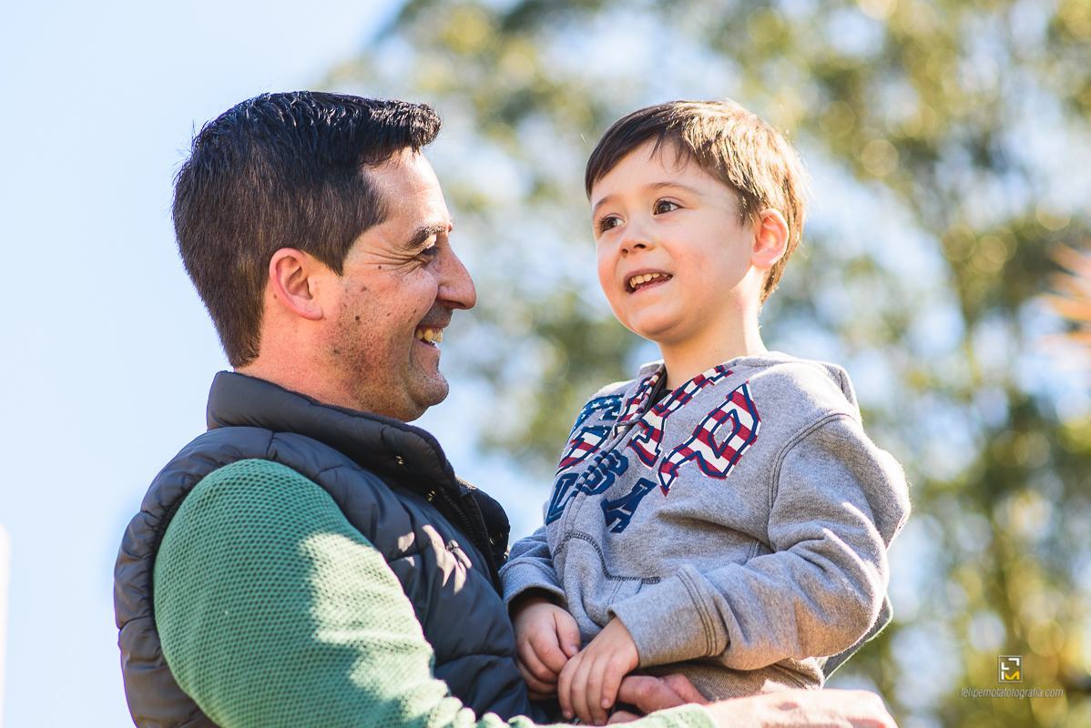 Felipe Mota Fotografo de Pouso Alegre, faz ensaio de família no parque
