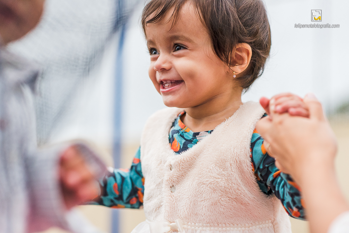 Felipe Mota Fotografia - Fotografa Aniversário de um ano na cidade de Pouso Alegre, uma festa decoração infantil em casa.