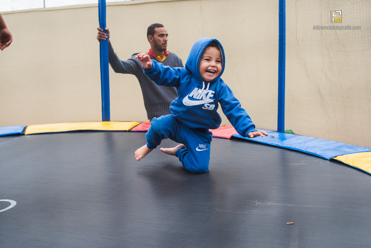 Felipe Mota Fotografia - Fotografa Aniversário de um ano na cidade de Pouso Alegre, uma festa decoração infantil em casa.