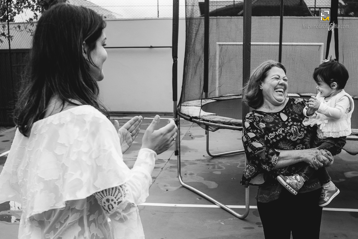 Felipe Mota Fotografia - Fotografa Aniversário de um ano na cidade de Pouso Alegre, uma festa decoração infantil em casa.