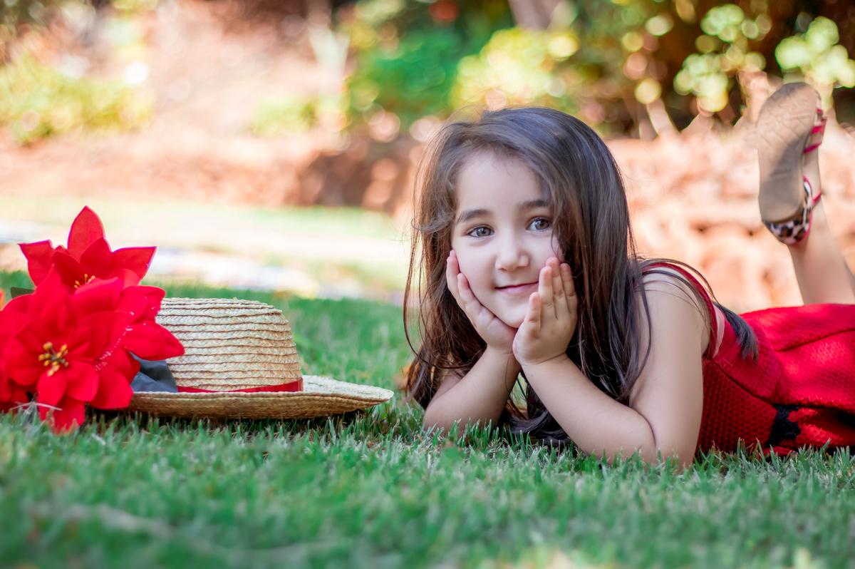 Ensaio de 4 anos da Ágata no Camping Lisot/ Paraíso - SC - Encanto Fotografia