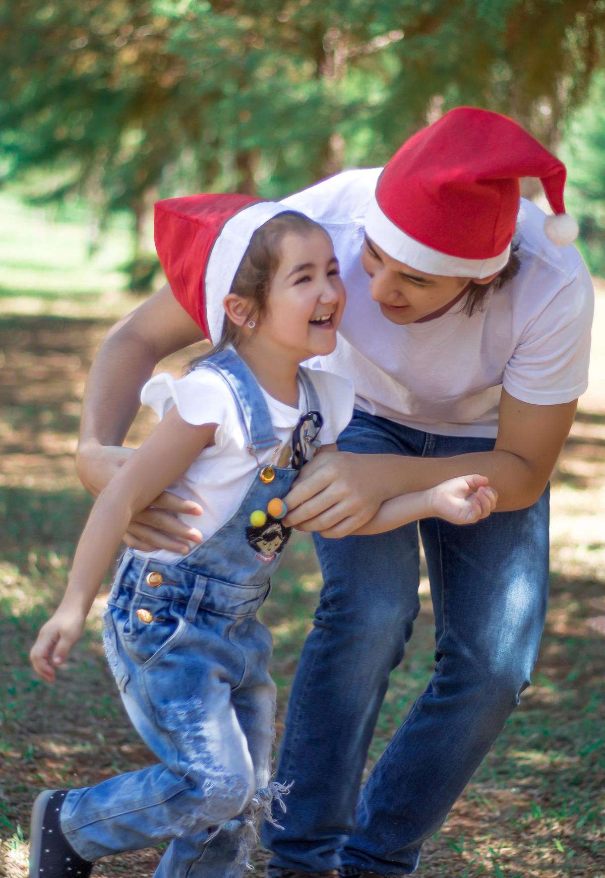 Ensaio de 4 anos da Ágata no Camping Lisot/ Paraíso - SC - Encanto Fotografia