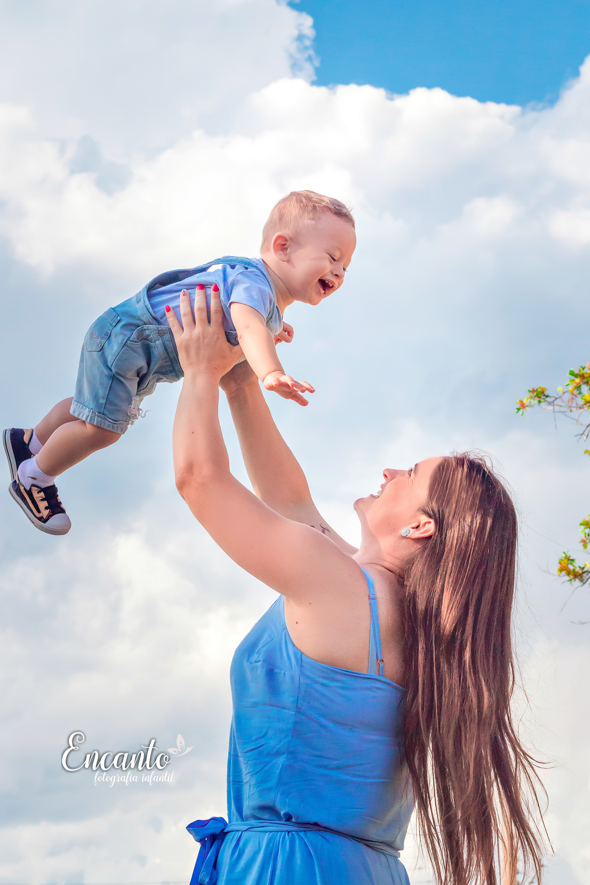 Ensaio do pequeno Joaquim na Praça Belarmino Annoni em São Miguel do Oeste - Encanto Fotografia