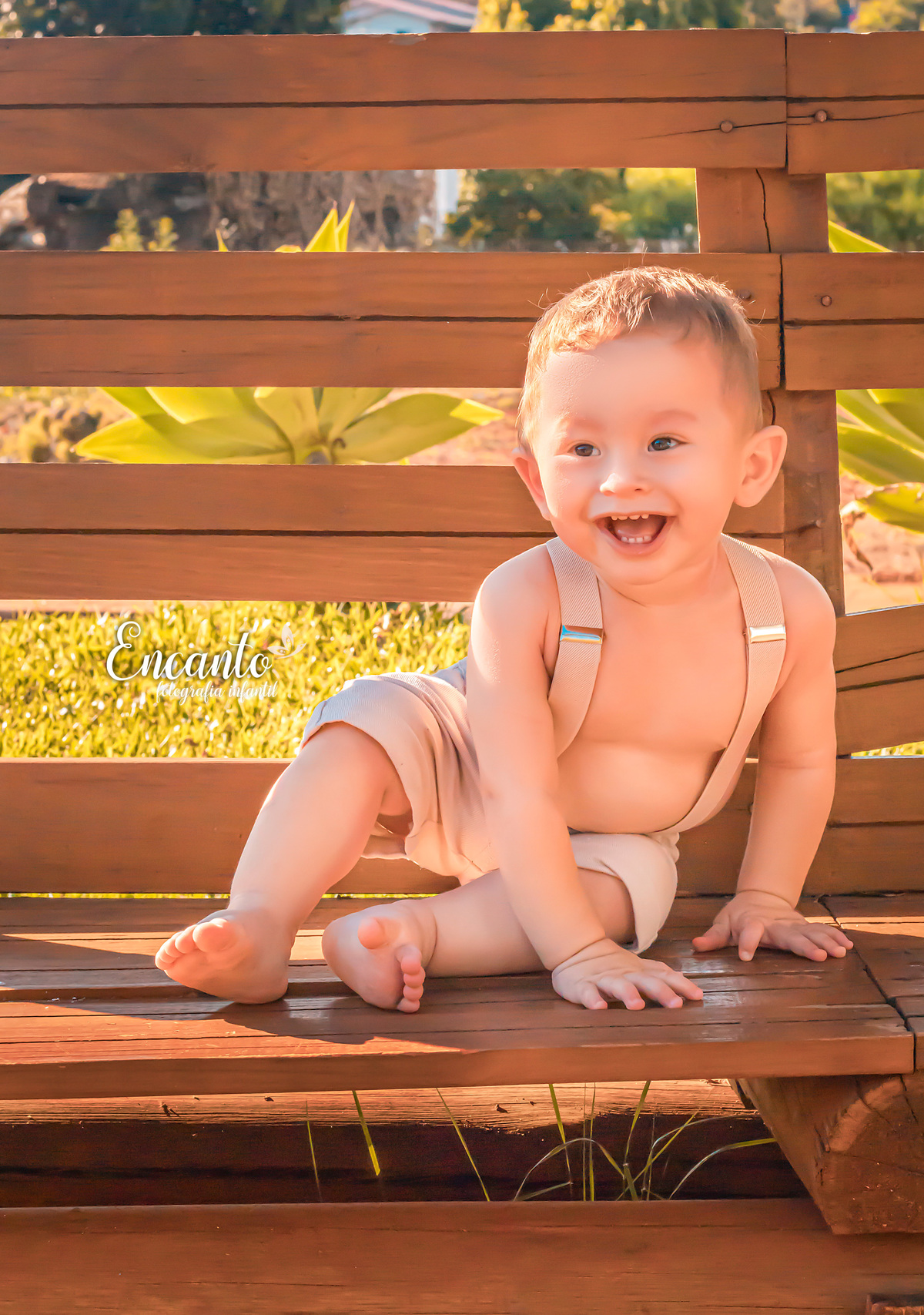 Ensaio do pequeno Joaquim na Praça Belarmino Annoni em São Miguel do Oeste - Encanto Fotografia