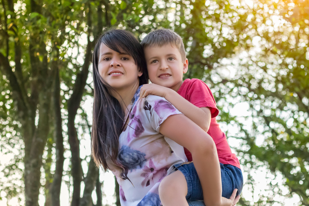 Ensaio do Leonardo na Praça Belarmino Annoni em São Miguel do Oeste - Encanto Fotografia