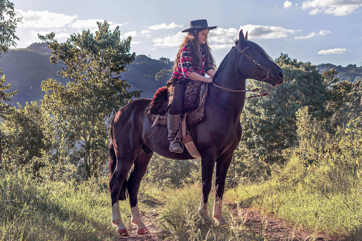 Ensaio Campeiro  de 10 anos da Isa em Chapecó/SC - Encanto Fotografia