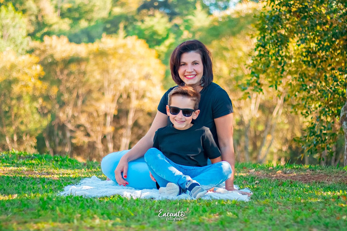 Ensaio Dia das mães 2021 - Mãe Daiane e Filho no Camping Lisot em Paraíso/SC - Encanto Fotografia