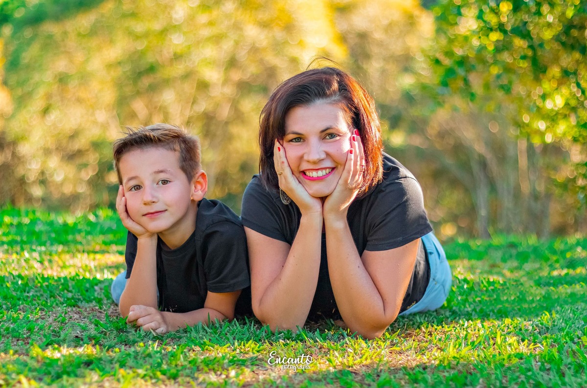 Ensaio Dia das mães 2021 - Mãe Daiane e Filho no Camping Lisot em Paraíso/SC - Encanto Fotografia
