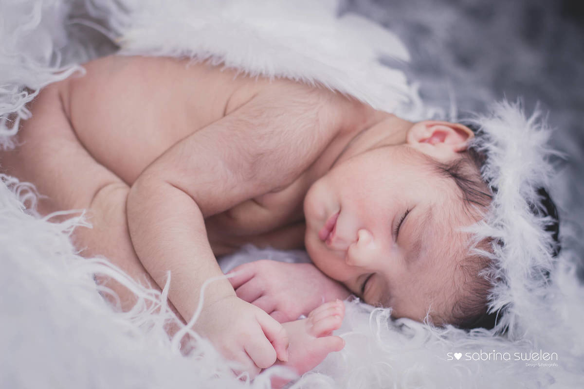 Newborn, Recém Nascido, Criança, bebê, menino, boy, Ensaio Fotográfico, Book Recém Nascido, neném, Ensaio em Família, Ensaio em Casa, Home Studio, Fotos em Casa, Fundo de madeira, Amor, Gestantes, Gravidas, 15 dias de nascido,10dias do Gabriel, Anjinho