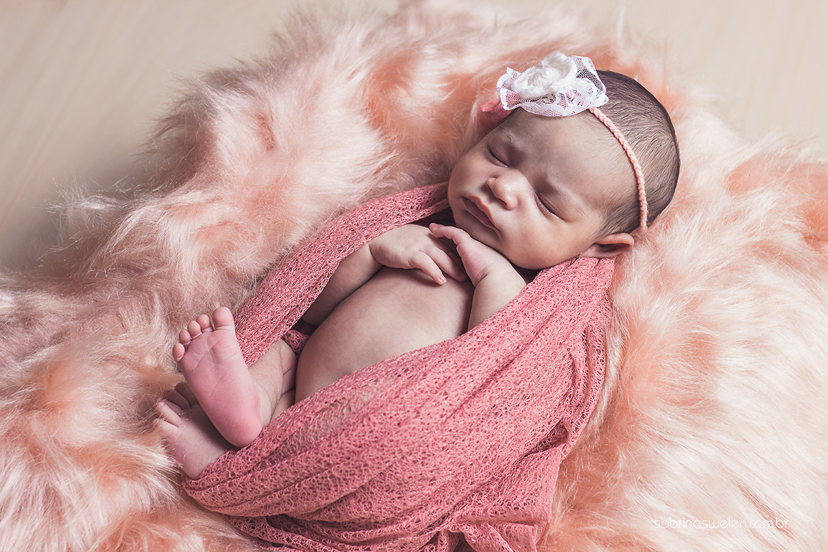 Ensaio newborn, Recém nascido, bebe, ensaio fotográfico, fotos de bebe Recém Nascido, Sabrina Swelen,  Newborn Recife, Olinda, Paulista, Fotos feitas em casa, Estudio na sua casa, baby, Fotos de Menina, Ideias para Fotos de Recém Nascido, Book de Bebê, 