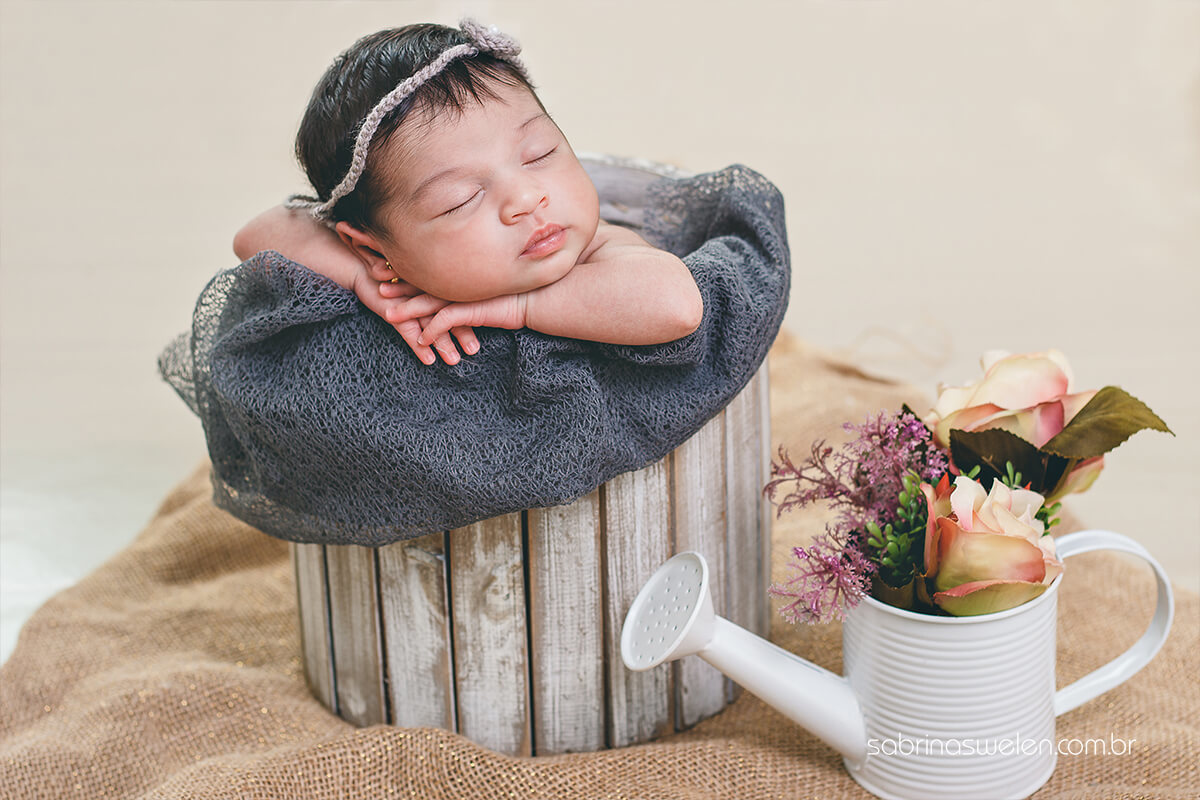 Ensaio newborn, Recém nascido, bebe, ensaio fotográfico, fotos de bebe Recém Nascido, Sabrina Swelen,  Newborn Recife, Olinda, Paulista, Fotos feitas em casa, Estudio na sua casa, baby, Fotos de Menina, Ideias para Fotos de Recém Nascido, Book de Bebê, 