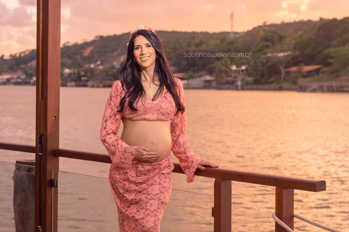 Ensaio gestante gravida ao ar livre  campo praia por do sol Familia  fotos cachorro  ponte  marinha farinha amoaras
