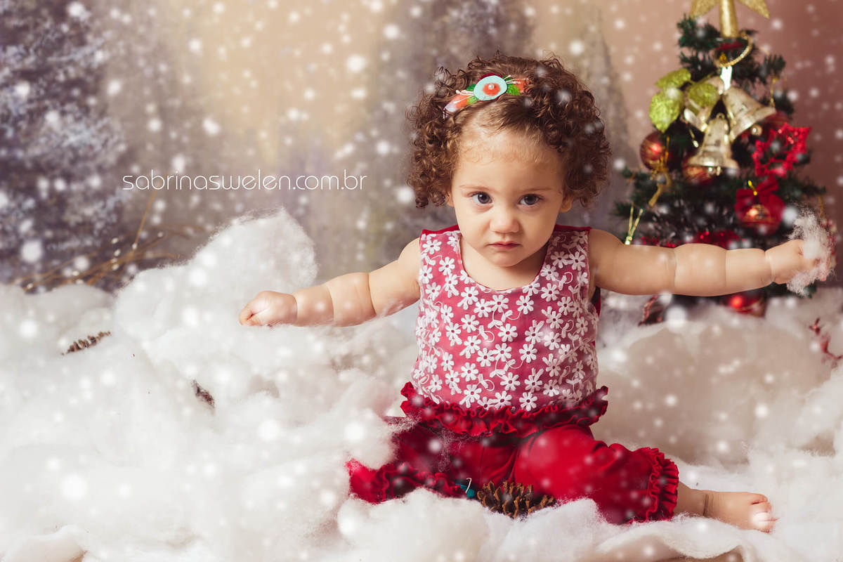 Ensaio de Natal , fotos Natalinas, fotos de família, book de Natal, fotos de Natal, Fotos de Bebê Fotos feitas em casa, Foto de Bebê em casa, ensaio a domicilio papai Noel foto com os pais, fotos arvore de natal pinheiros   