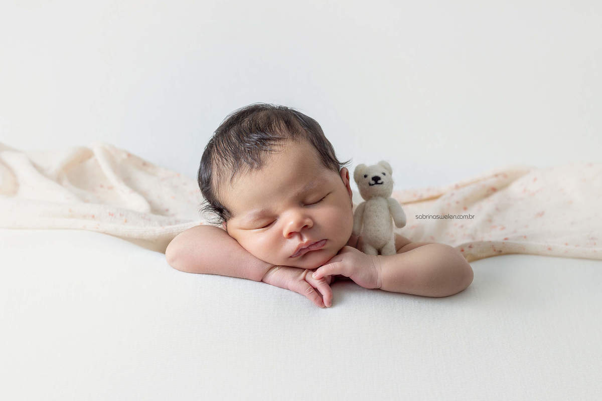 Ensaio Newborn Recém nascido  book fotográfico de bebê Ensaio de bebê em casa Recife fotografia de recém nascido em casa