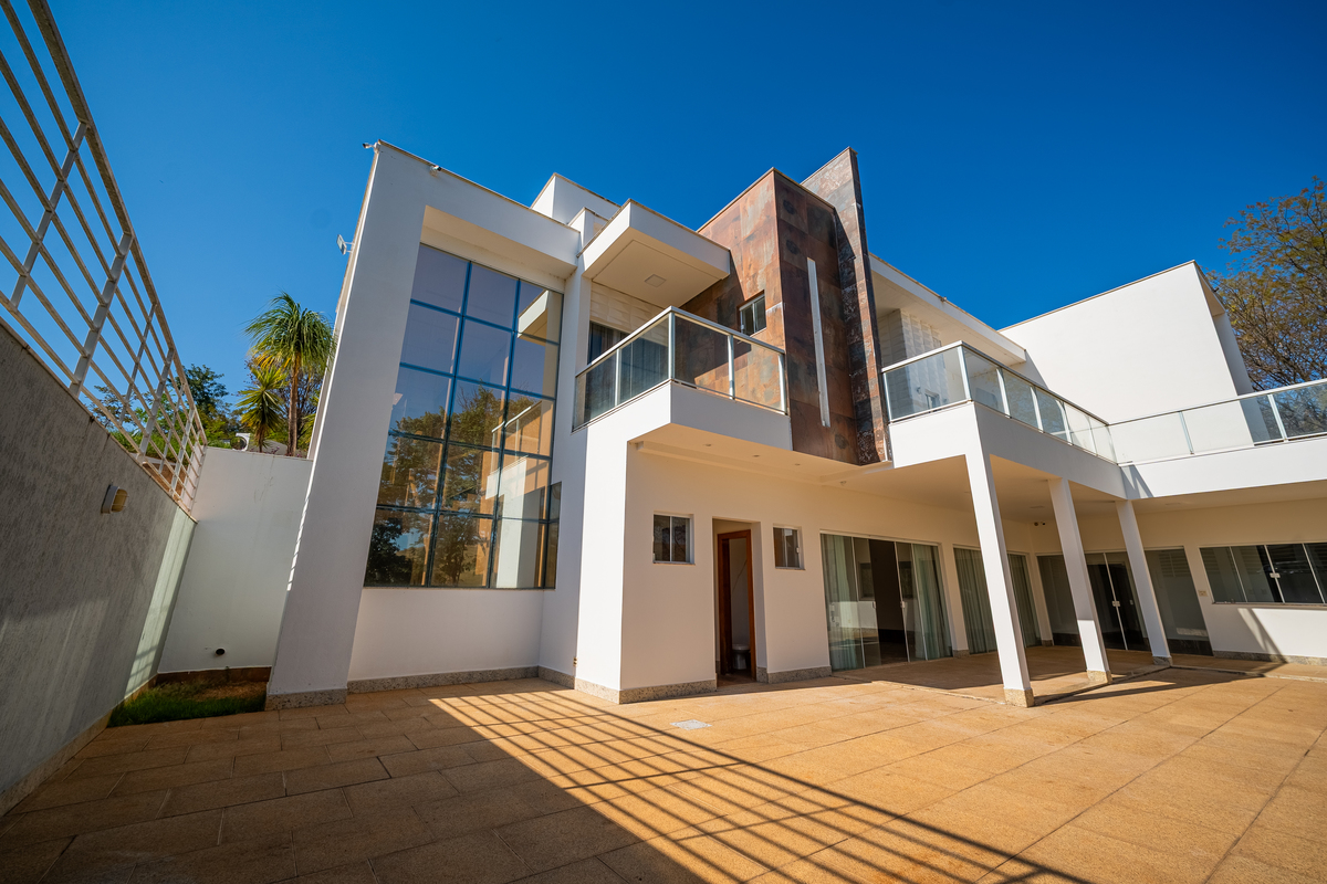 Fotógrafo em governador valadares, fotografo em gv, fotografo imobiliario, fotografia de imoveis, fotografia de arquitetura, shanti amaral fotografia, fotografia de imoveis alto padrao, fotografia de arquitetura luxuosa, fotografia imoveis retiro dos lago