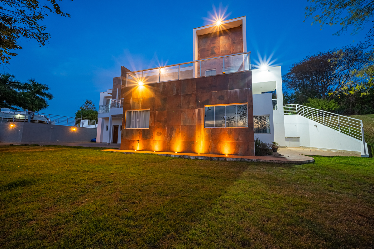 Fotógrafo em governador valadares, fotografo em gv, fotografo imobiliario, fotografia de imoveis, fotografia de arquitetura, shanti amaral fotografia, fotografia de imoveis alto padrao, fotografia de arquitetura luxuosa, fotografia imoveis retiro dos lago