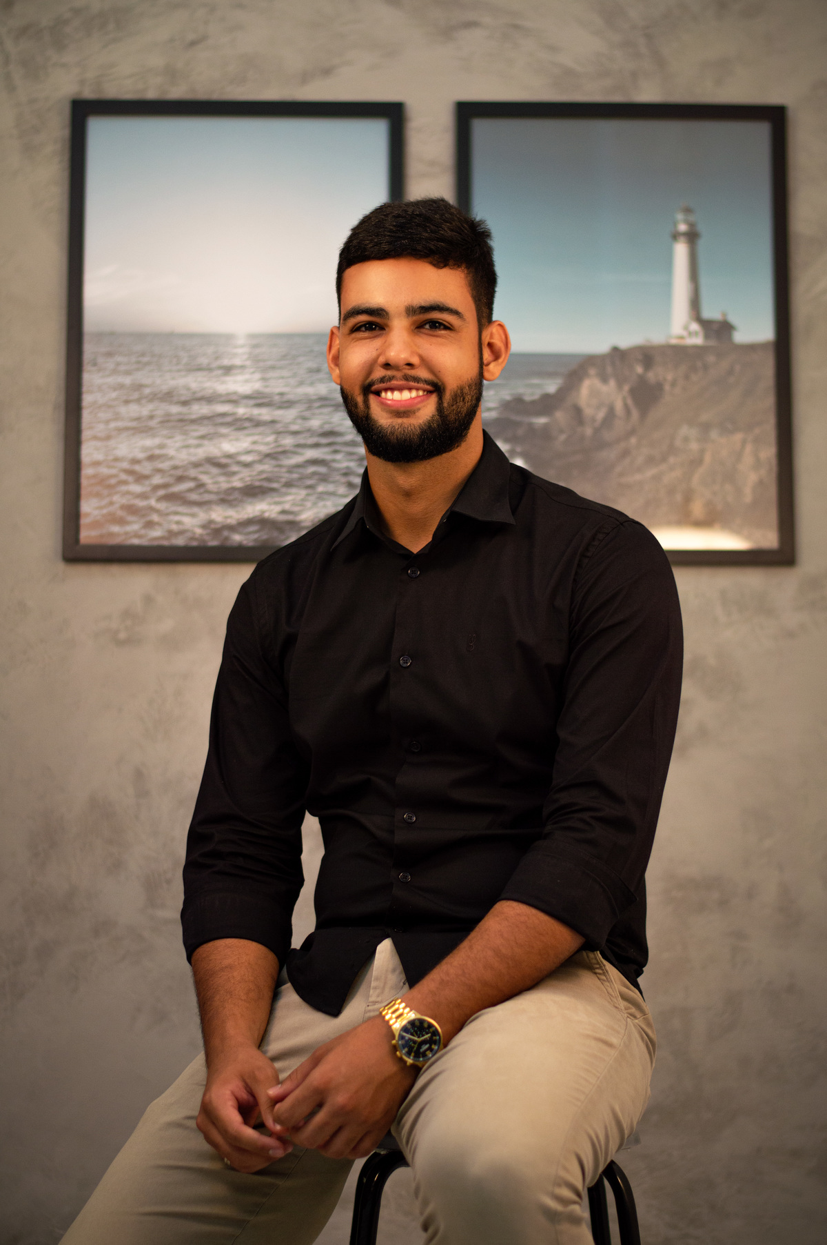 Retrato corporativo em Governador Valadares, posicionamento de imagem profissional, foto para empreendedores, foto para corretor de imóvel, foto para redes sociais, foto para perfil, fotógrafo em Governador Valadares MG, Shanti Amaral Fotografia.