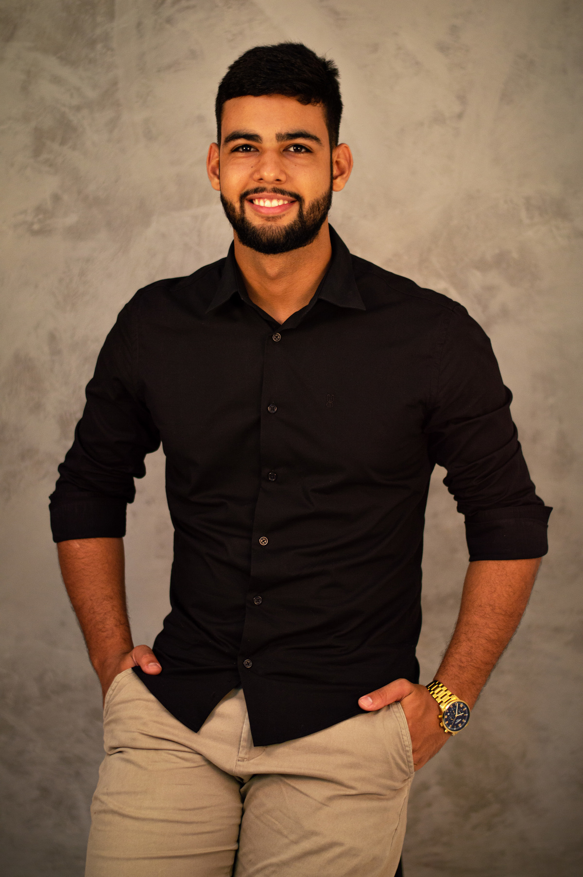 Retrato corporativo em Governador Valadares, posicionamento de imagem profissional, foto para empreendedores, foto para corretor de imóvel, foto para redes sociais, foto para perfil, fotógrafo em Governador Valadares MG, Shanti Amaral Fotografia.