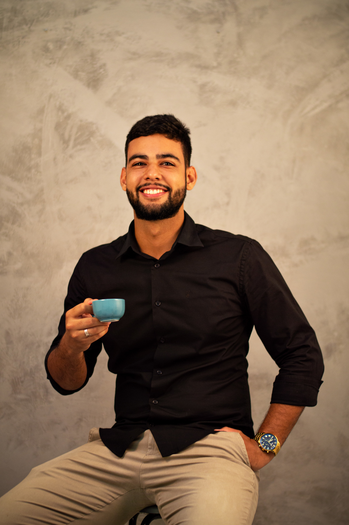 Retrato corporativo em Governador Valadares, posicionamento de imagem profissional, foto para empreendedores, foto para corretor de imóvel, foto para redes sociais, foto para perfil, fotógrafo em Governador Valadares MG, Shanti Amaral Fotografia.