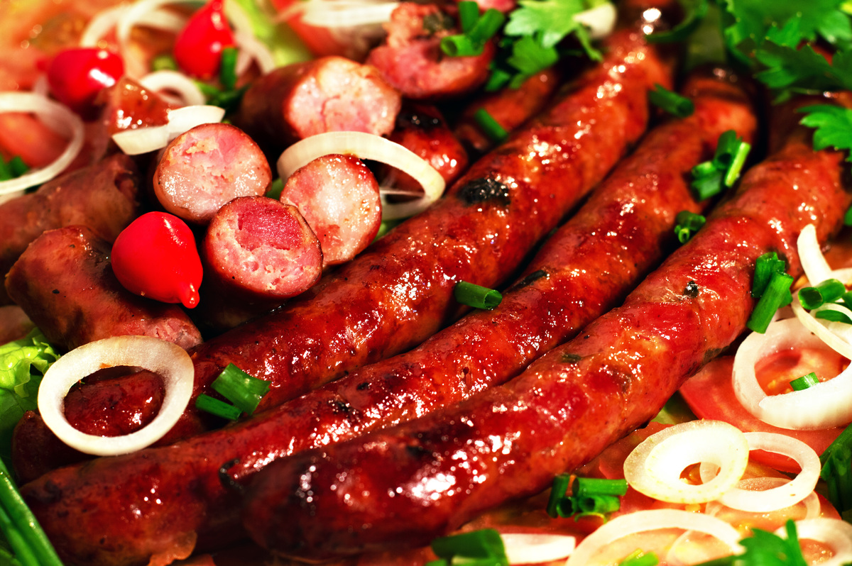 Fotógrafo de alimentos em Governador Valadares MG, fotógrafo gastronômico, fotografo de comida, fotografo de alimento em São Mateus ES, linguiça artesanal, comida de boteco, mandioquinha frita, amendoim temperado, Agência Cricaré, Shanti Rabelo.